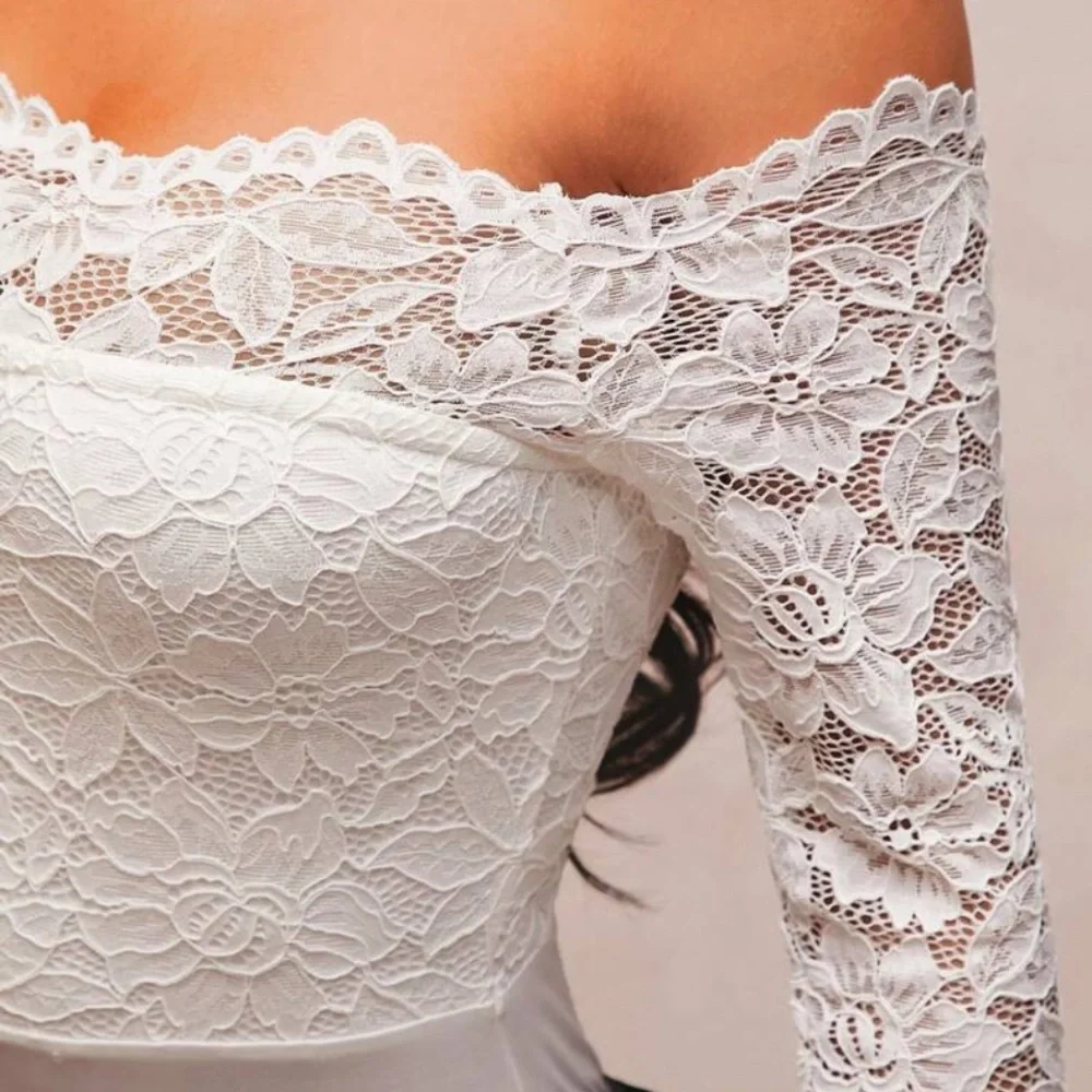 Elegant White Lace Off-Shoulder Bodysuit - Picture 5 of 7